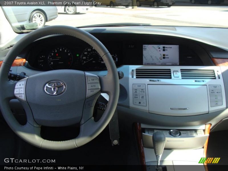 Phantom Gray Pearl / Light Gray 2007 Toyota Avalon XLS