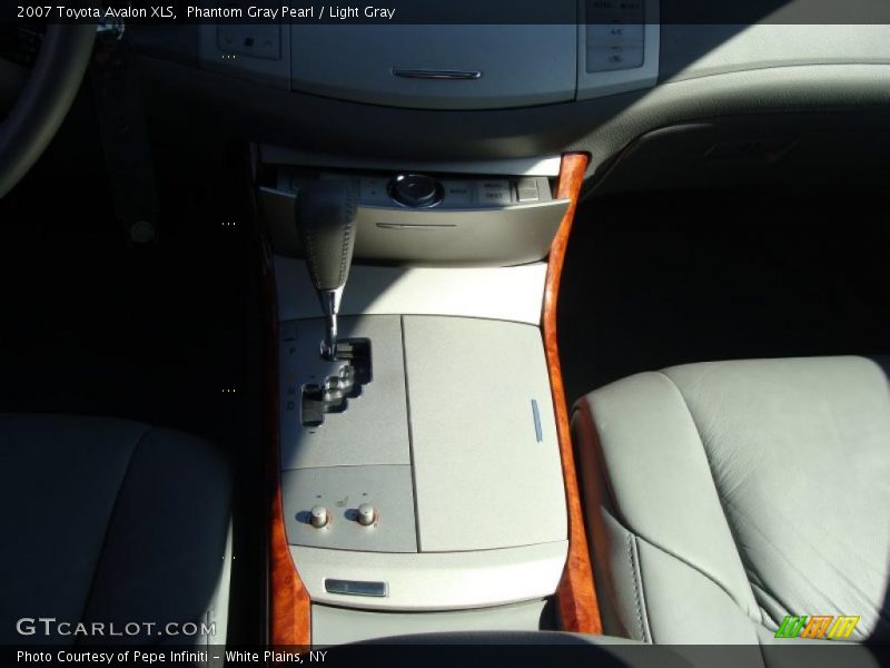Phantom Gray Pearl / Light Gray 2007 Toyota Avalon XLS