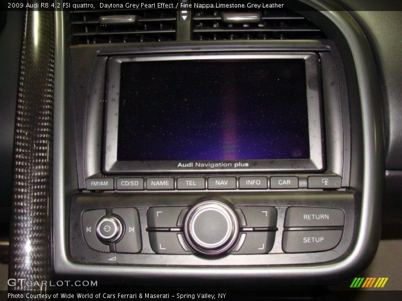 Daytona Grey Pearl Effect / Fine Nappa Limestone Grey Leather 2009 Audi R8 4.2 FSI quattro
