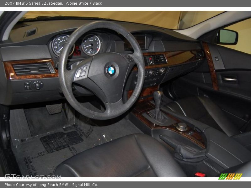Alpine White / Black 2007 BMW 5 Series 525i Sedan
