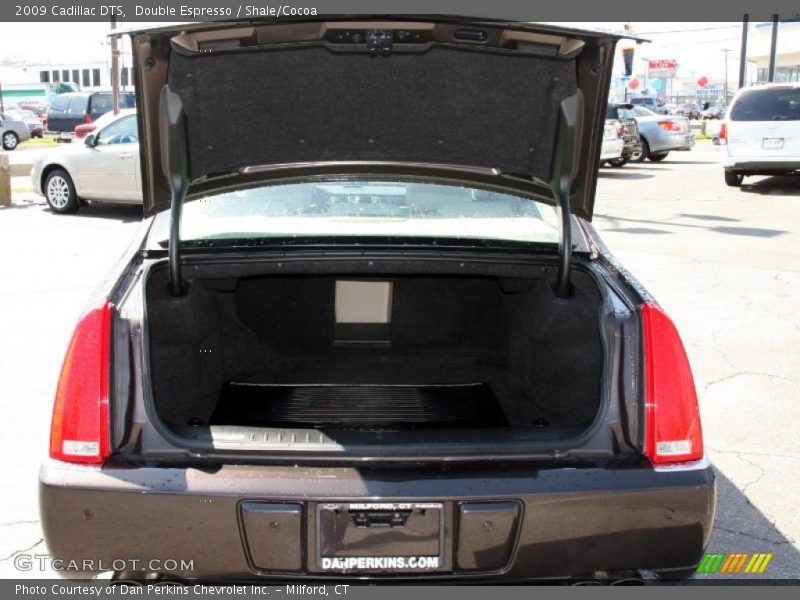 Double Espresso / Shale/Cocoa 2009 Cadillac DTS