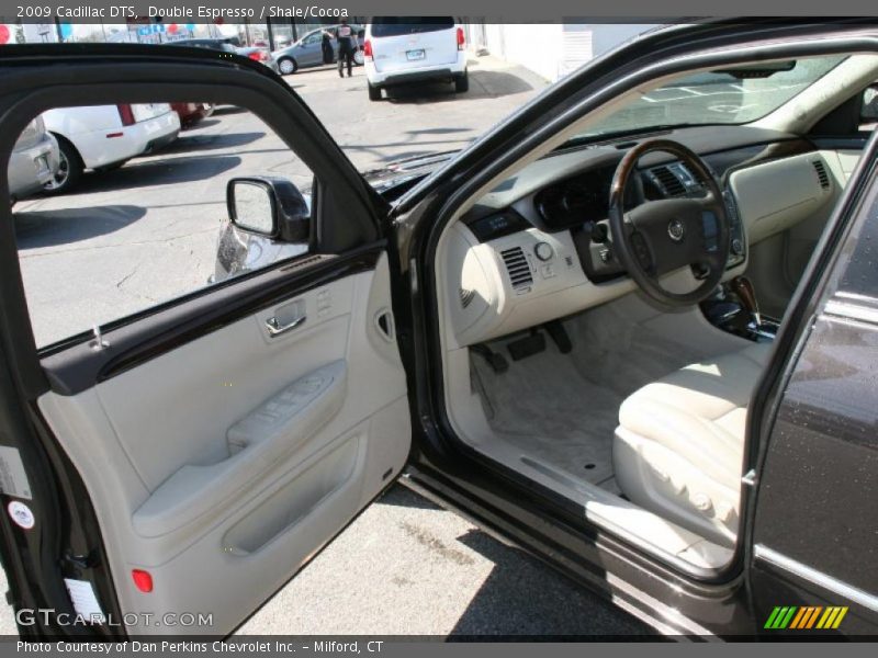 Double Espresso / Shale/Cocoa 2009 Cadillac DTS