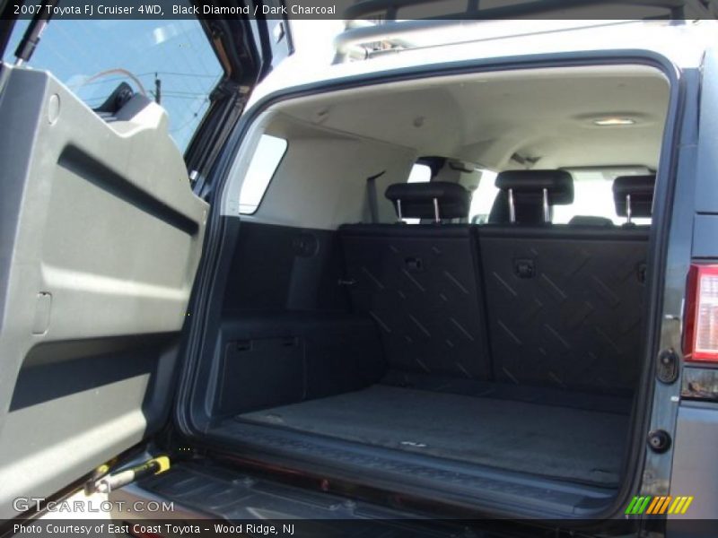 Black Diamond / Dark Charcoal 2007 Toyota FJ Cruiser 4WD