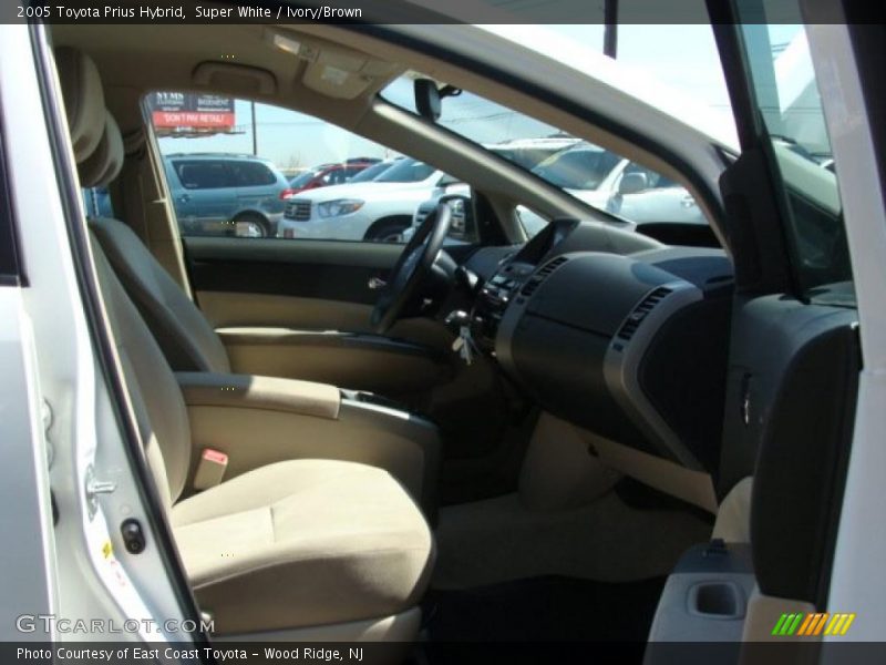 Super White / Ivory/Brown 2005 Toyota Prius Hybrid
