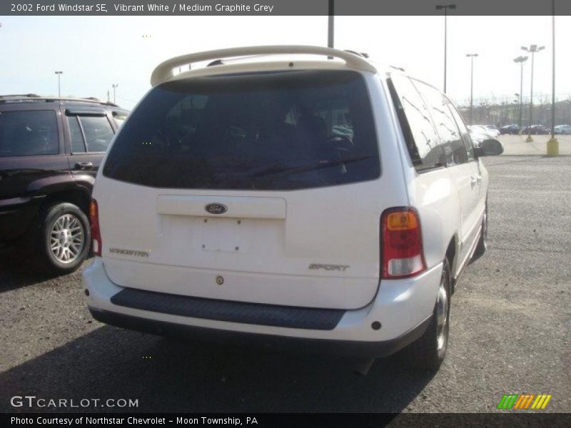 Vibrant White / Medium Graphite Grey 2002 Ford Windstar SE