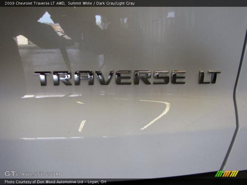 Summit White / Dark Gray/Light Gray 2009 Chevrolet Traverse LT AWD