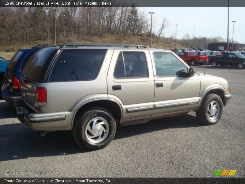 Light Pewter Metallic / Beige 1998 Chevrolet Blazer LT 4x4