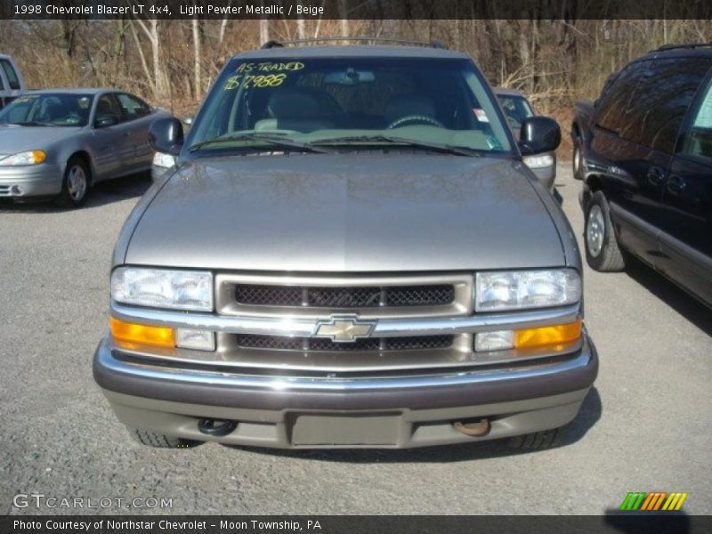 Light Pewter Metallic / Beige 1998 Chevrolet Blazer LT 4x4
