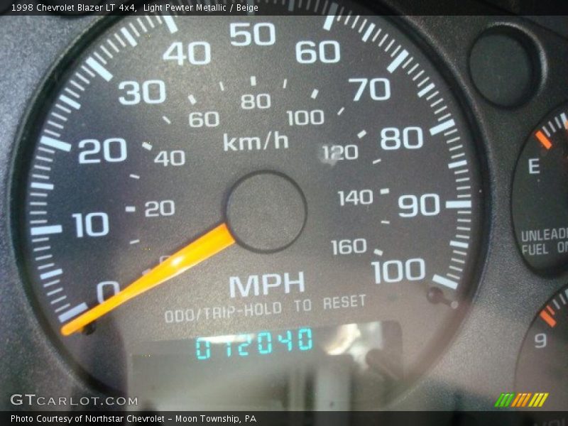 Light Pewter Metallic / Beige 1998 Chevrolet Blazer LT 4x4