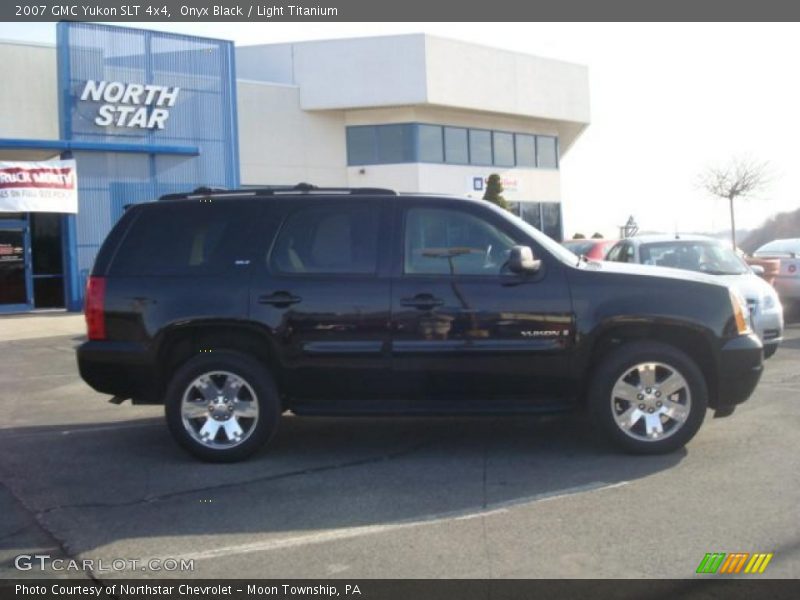 Onyx Black / Light Titanium 2007 GMC Yukon SLT 4x4