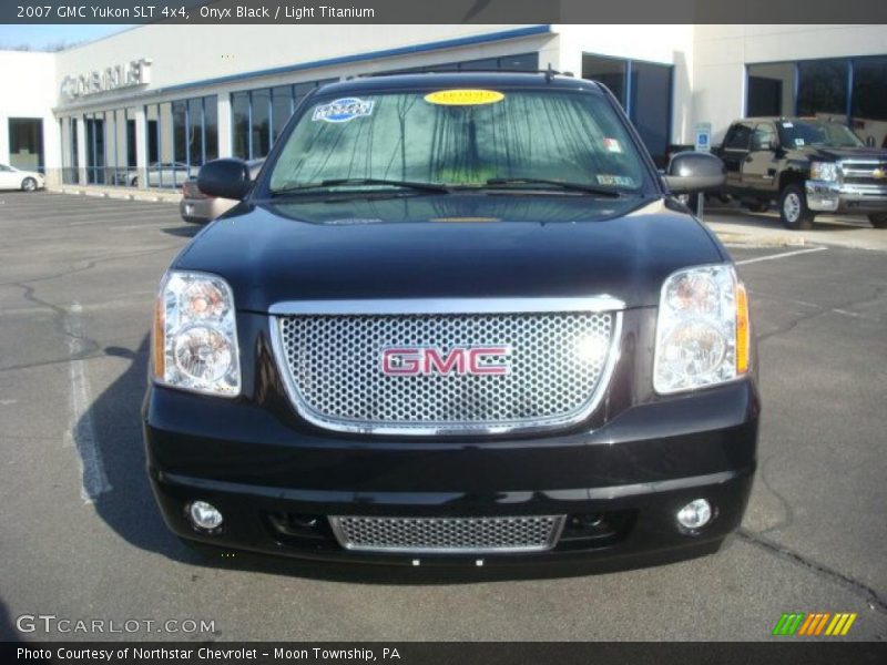Onyx Black / Light Titanium 2007 GMC Yukon SLT 4x4