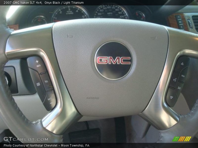 Onyx Black / Light Titanium 2007 GMC Yukon SLT 4x4