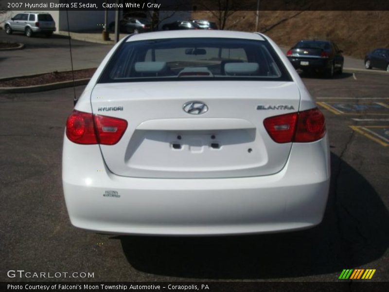 Captiva White / Gray 2007 Hyundai Elantra SE Sedan