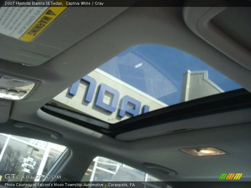 Captiva White / Gray 2007 Hyundai Elantra SE Sedan