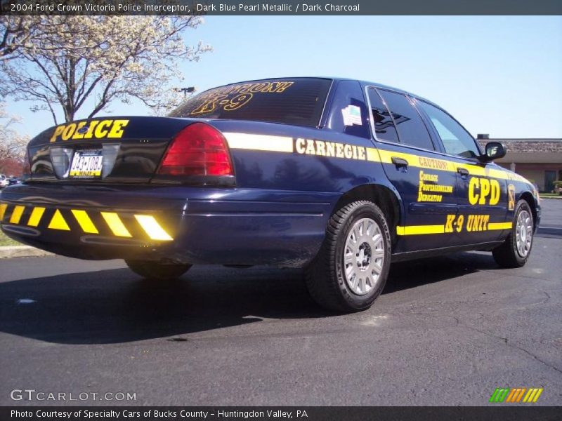 Dark Blue Pearl Metallic / Dark Charcoal 2004 Ford Crown Victoria Police Interceptor