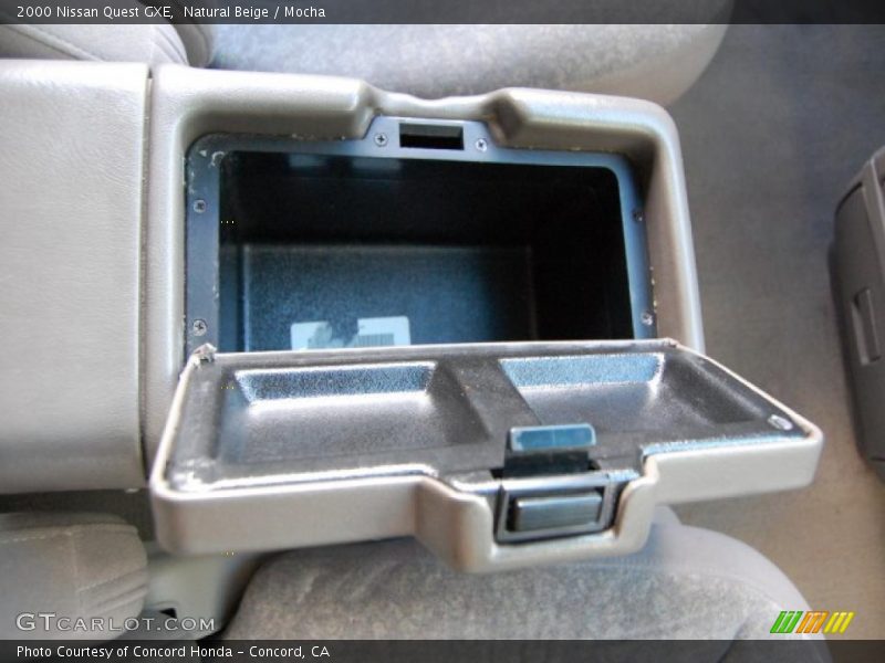 Natural Beige / Mocha 2000 Nissan Quest GXE
