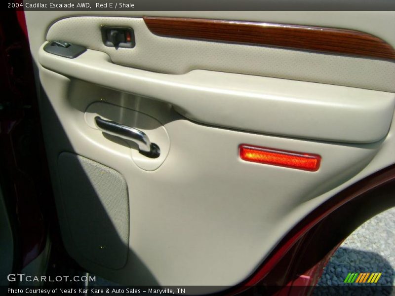 Red E / Shale 2004 Cadillac Escalade AWD