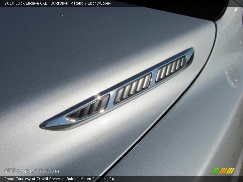 Quicksilver Metallic / Ebony/Ebony 2010 Buick Enclave CXL