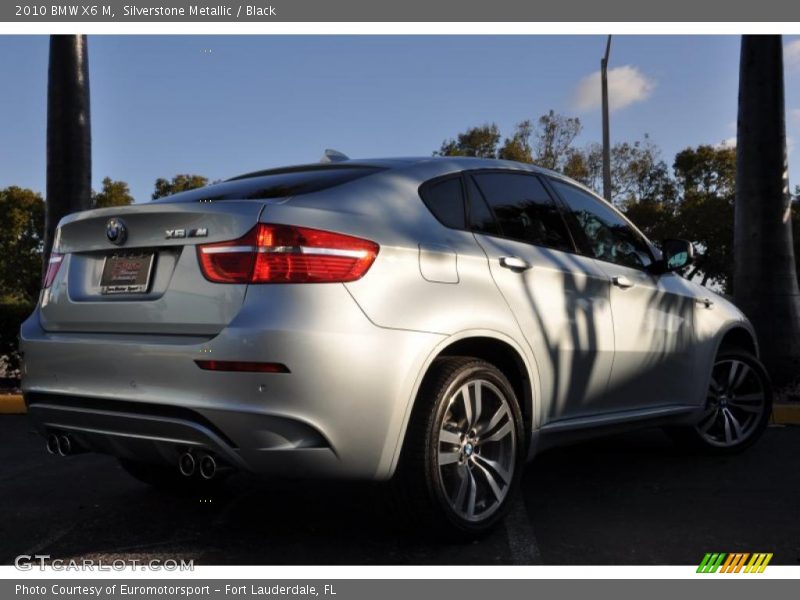 Silverstone Metallic / Black 2010 BMW X6 M