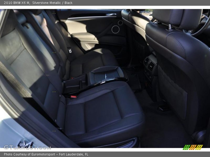 Silverstone Metallic / Black 2010 BMW X6 M
