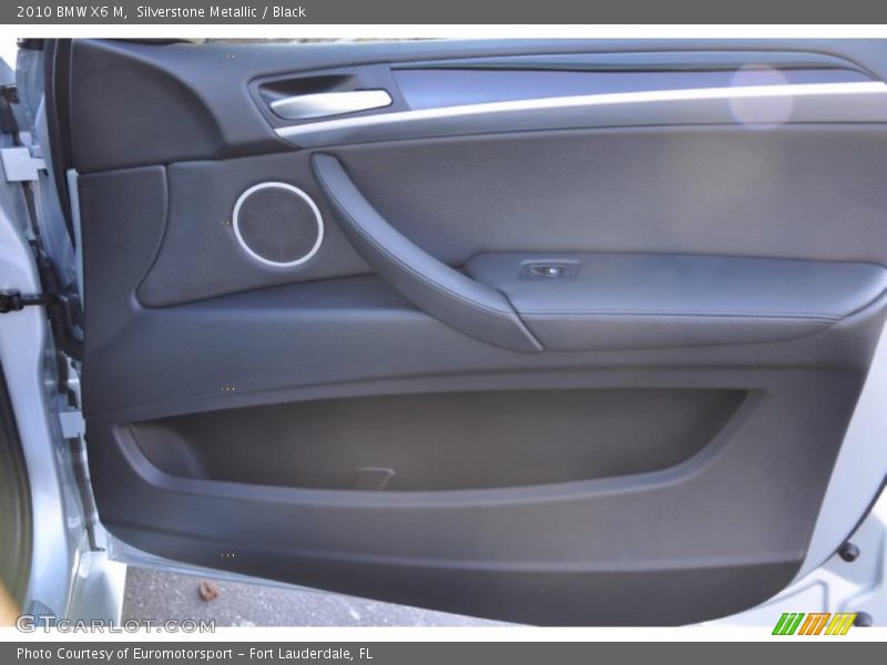 Silverstone Metallic / Black 2010 BMW X6 M
