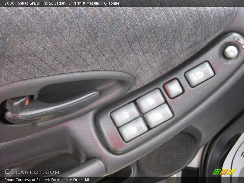 Silvermist Metallic / Graphite 2000 Pontiac Grand Prix SE Sedan