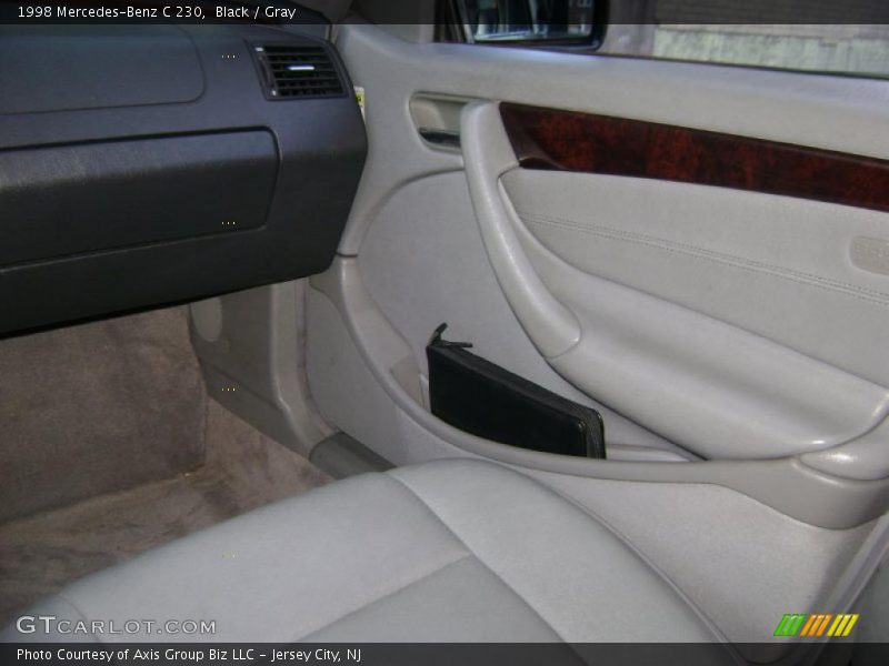 Black / Gray 1998 Mercedes-Benz C 230
