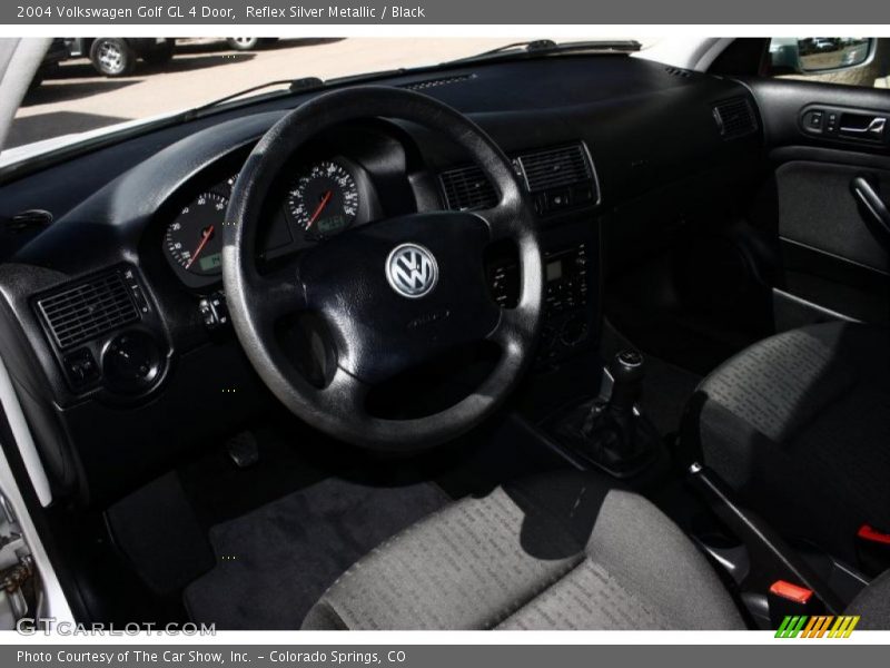 Reflex Silver Metallic / Black 2004 Volkswagen Golf GL 4 Door