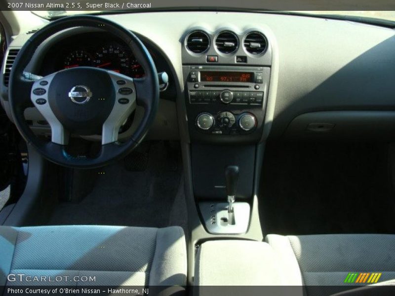 Super Black / Charcoal 2007 Nissan Altima 2.5 S