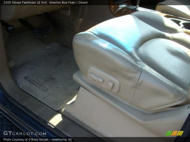 Silverton Blue Pearl / Desert 2005 Nissan Pathfinder LE 4x4