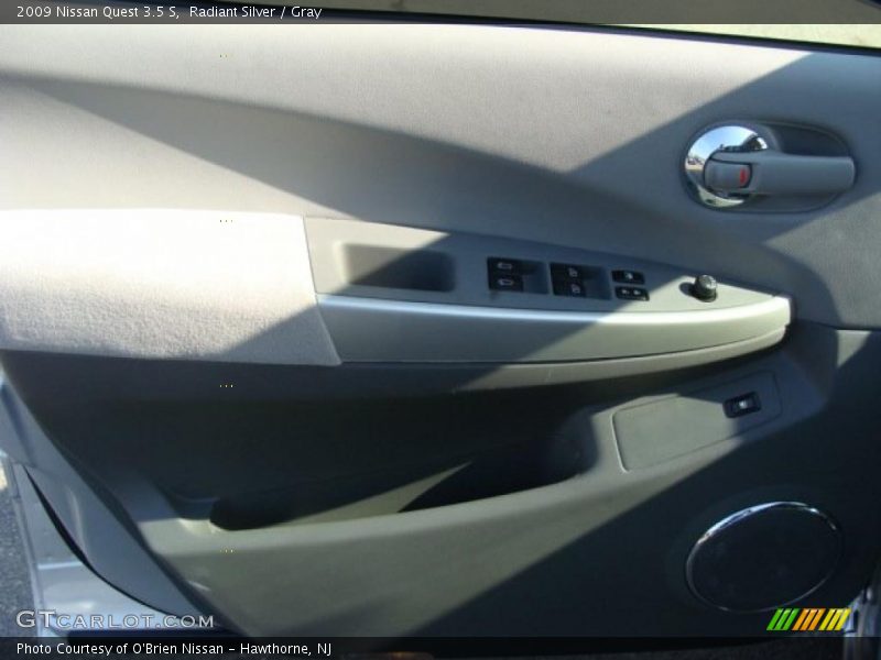 Radiant Silver / Gray 2009 Nissan Quest 3.5 S