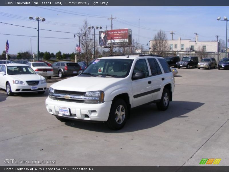 Summit White / Light Gray 2005 Chevrolet TrailBlazer LS 4x4