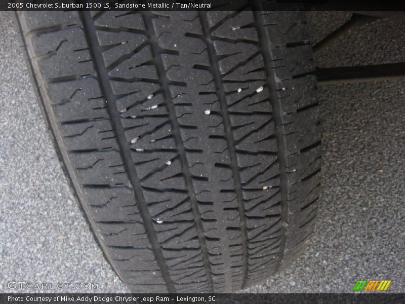 Sandstone Metallic / Tan/Neutral 2005 Chevrolet Suburban 1500 LS