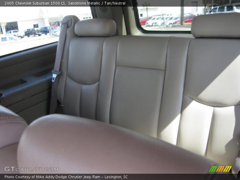 Sandstone Metallic / Tan/Neutral 2005 Chevrolet Suburban 1500 LS