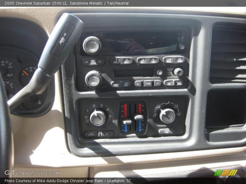 Sandstone Metallic / Tan/Neutral 2005 Chevrolet Suburban 1500 LS