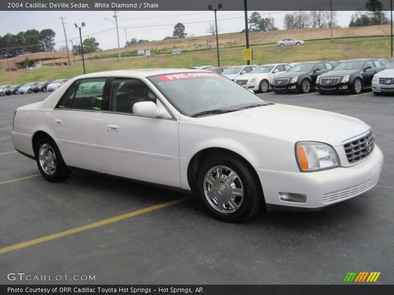 White Diamond / Shale 2004 Cadillac DeVille Sedan