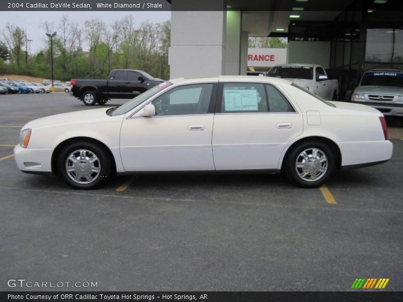 White Diamond / Shale 2004 Cadillac DeVille Sedan