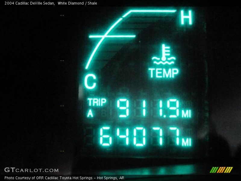 White Diamond / Shale 2004 Cadillac DeVille Sedan