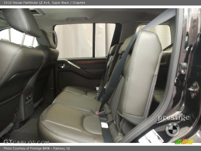 Super Black / Graphite 2010 Nissan Pathfinder LE 4x4