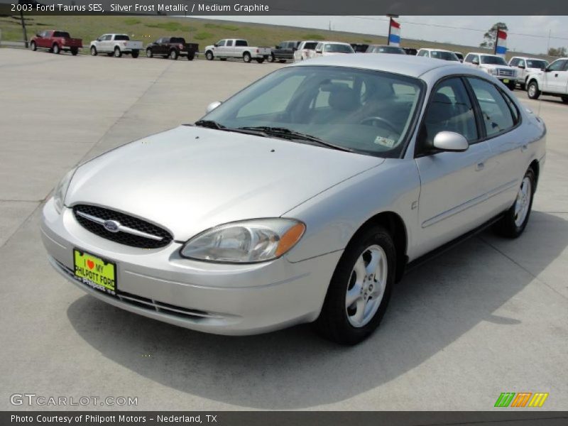 Silver Frost Metallic / Medium Graphite 2003 Ford Taurus SES