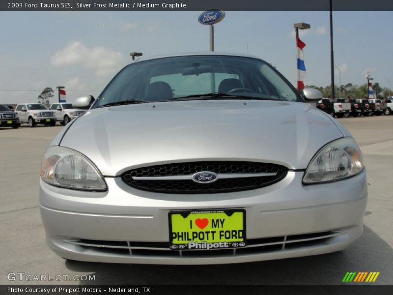 Silver Frost Metallic / Medium Graphite 2003 Ford Taurus SES