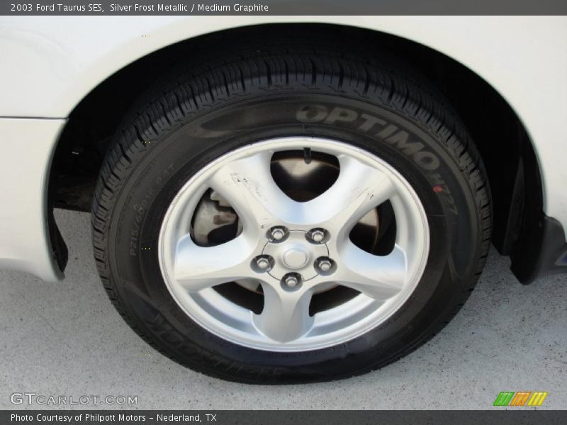 Silver Frost Metallic / Medium Graphite 2003 Ford Taurus SES