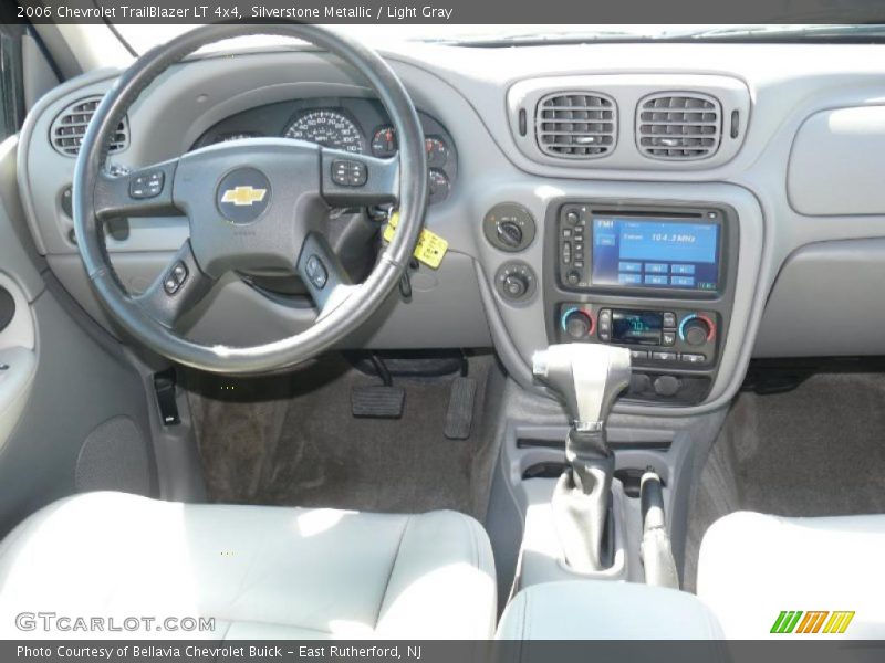 Silverstone Metallic / Light Gray 2006 Chevrolet TrailBlazer LT 4x4