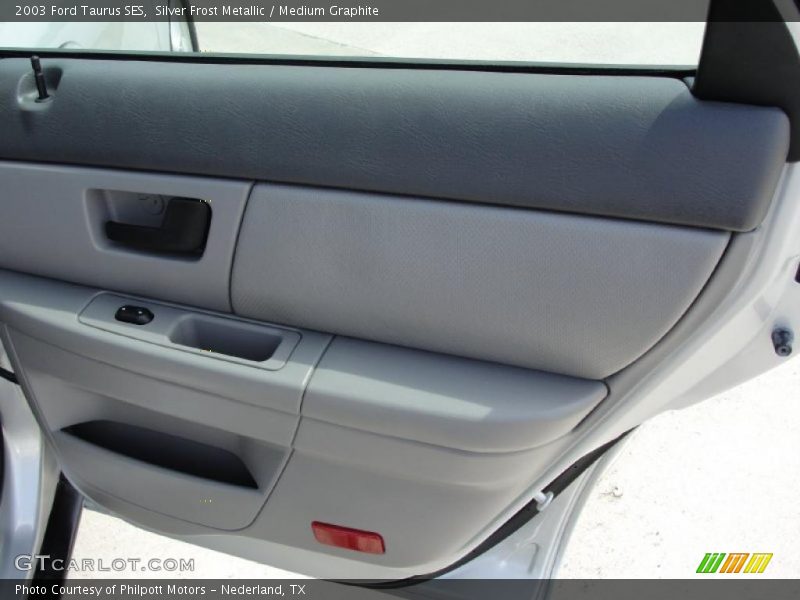 Silver Frost Metallic / Medium Graphite 2003 Ford Taurus SES