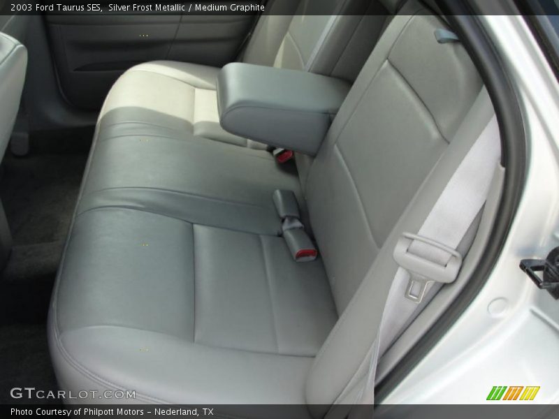 Silver Frost Metallic / Medium Graphite 2003 Ford Taurus SES