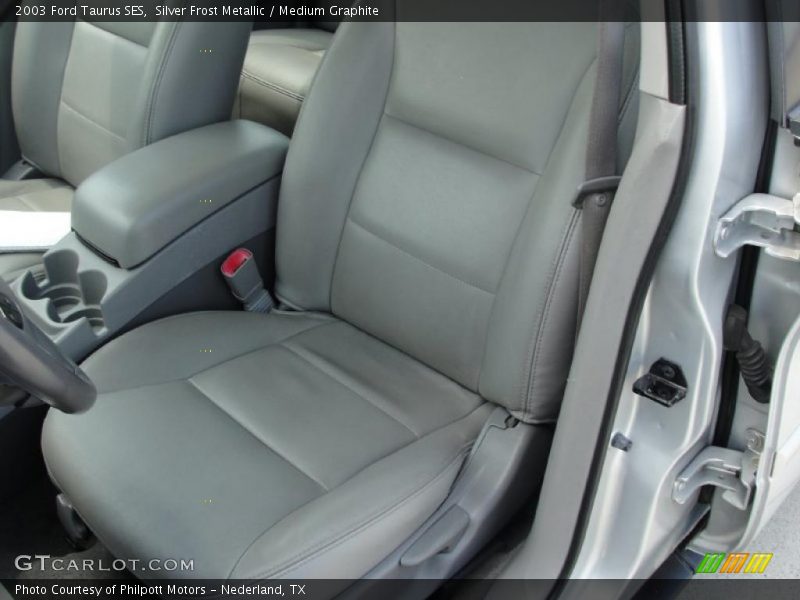 Silver Frost Metallic / Medium Graphite 2003 Ford Taurus SES