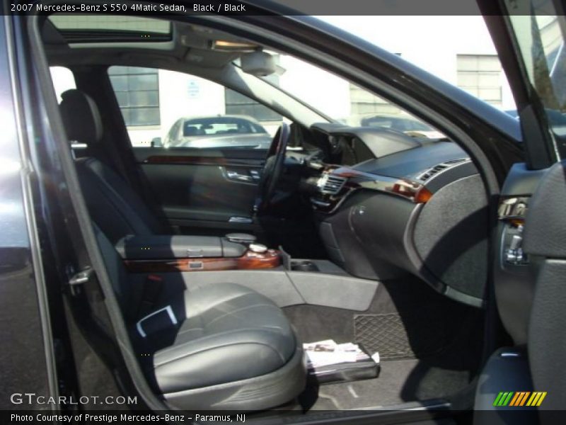 Black / Black 2007 Mercedes-Benz S 550 4Matic Sedan