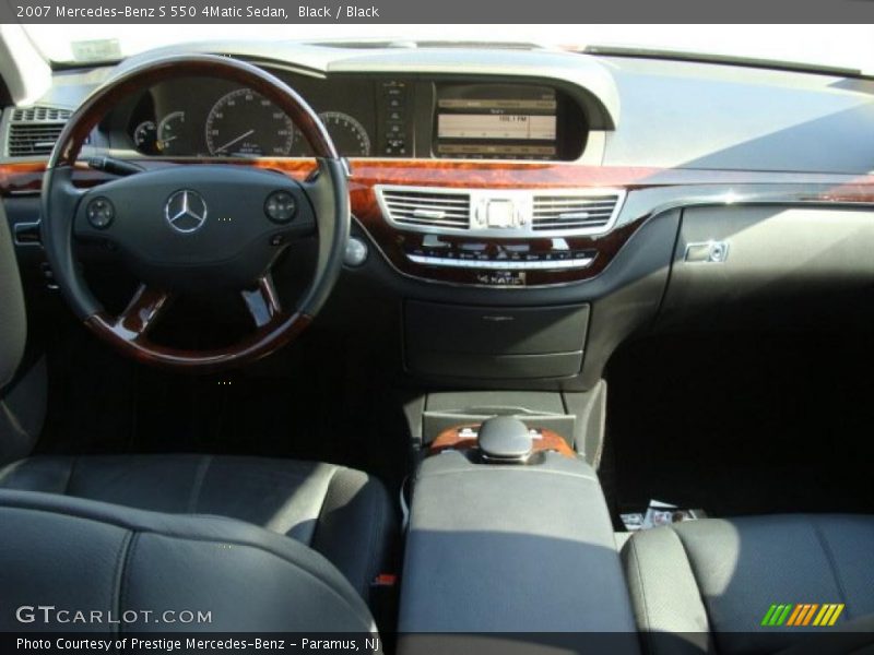 Black / Black 2007 Mercedes-Benz S 550 4Matic Sedan