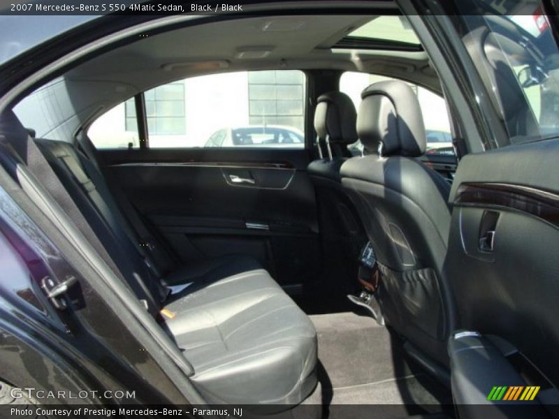 Black / Black 2007 Mercedes-Benz S 550 4Matic Sedan