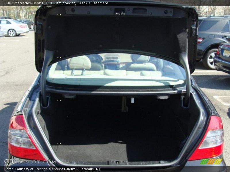 Black / Cashmere 2007 Mercedes-Benz E 350 4Matic Sedan